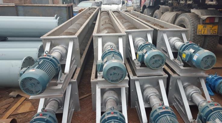 u型螺旋輸送機(jī)定制.jpg u型螺旋輸送機(jī)定制.jpg